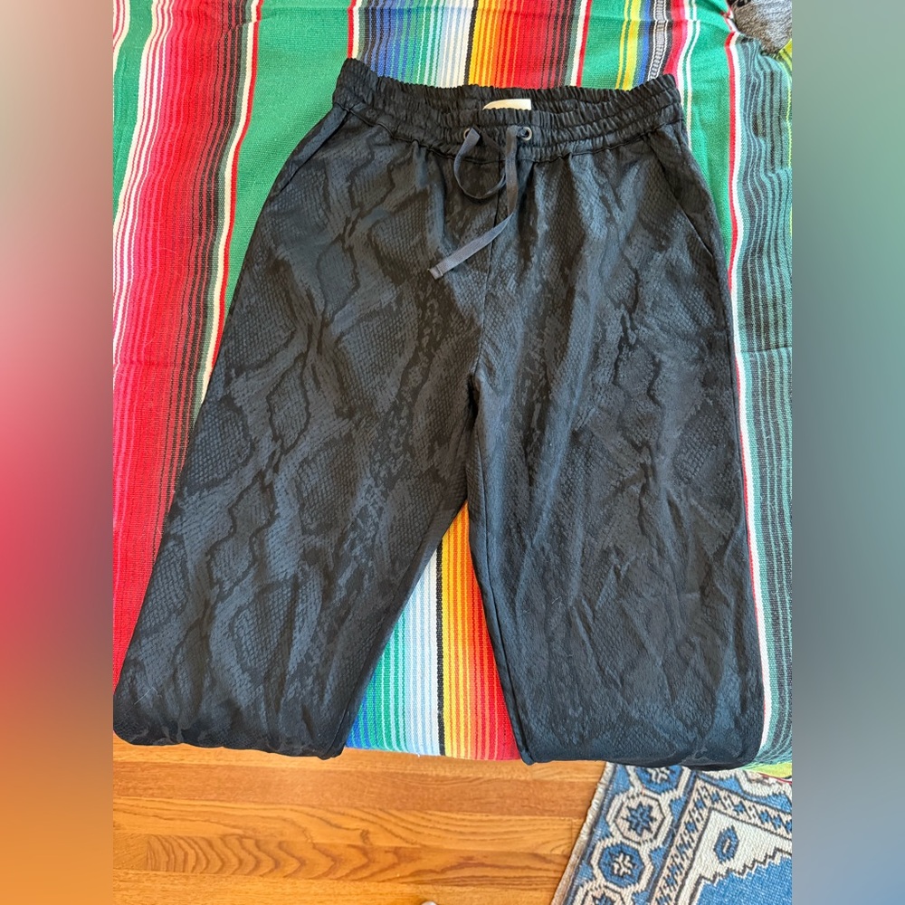 Silk navy 
Snake Print Joggers